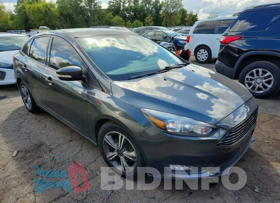 1FADP3F20JL268298 Photo# 4