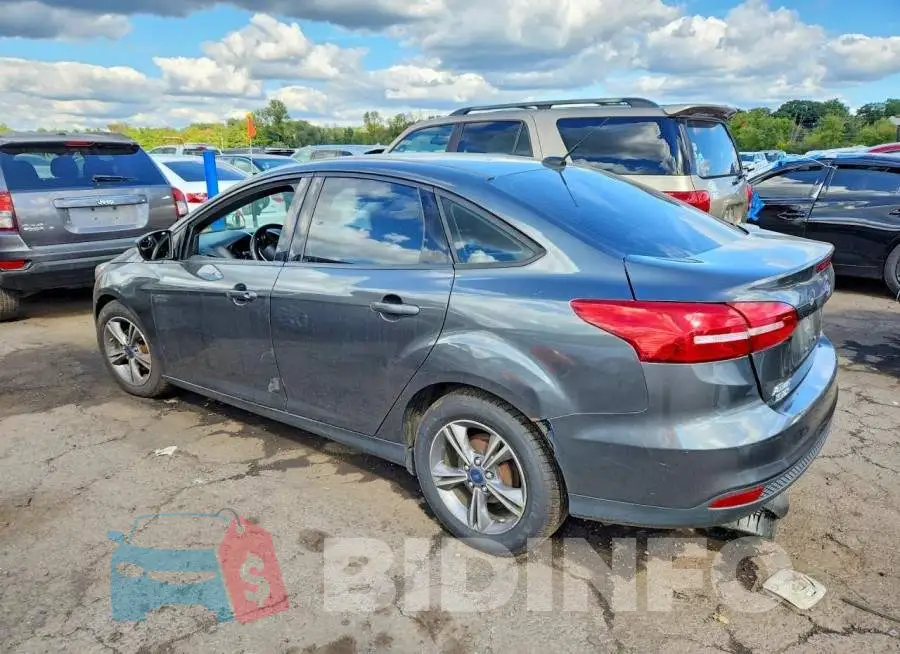 1FADP3F20JL268298 Photo# 2