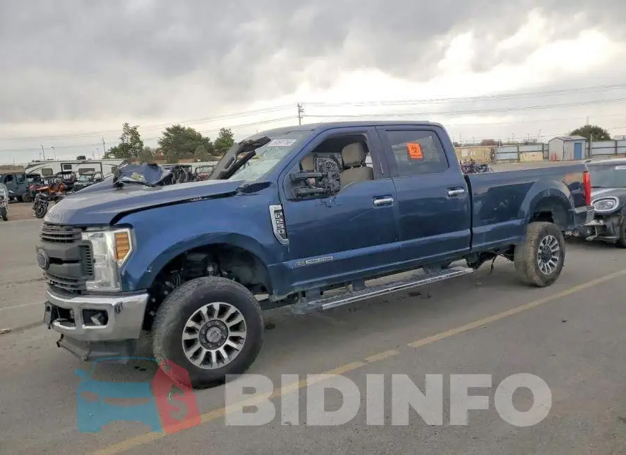 1FT7W2BT9JEC57873 Photo# 1