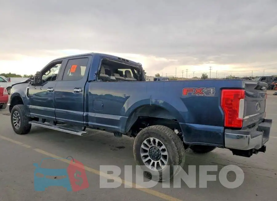 1FT7W2BT9JEC57873 Photo# 2