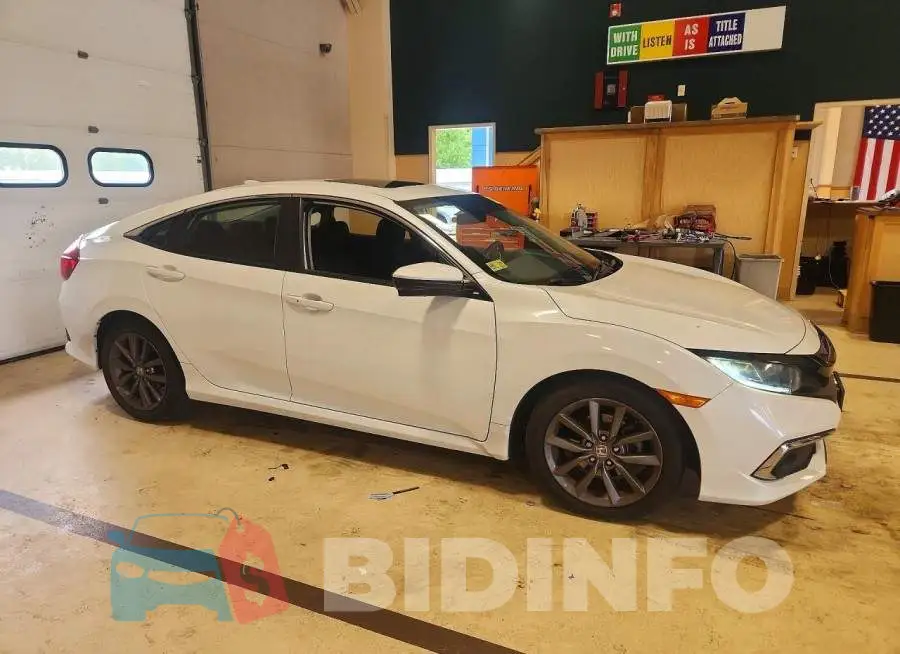 19XFC1F32LE201869 Photo# 4