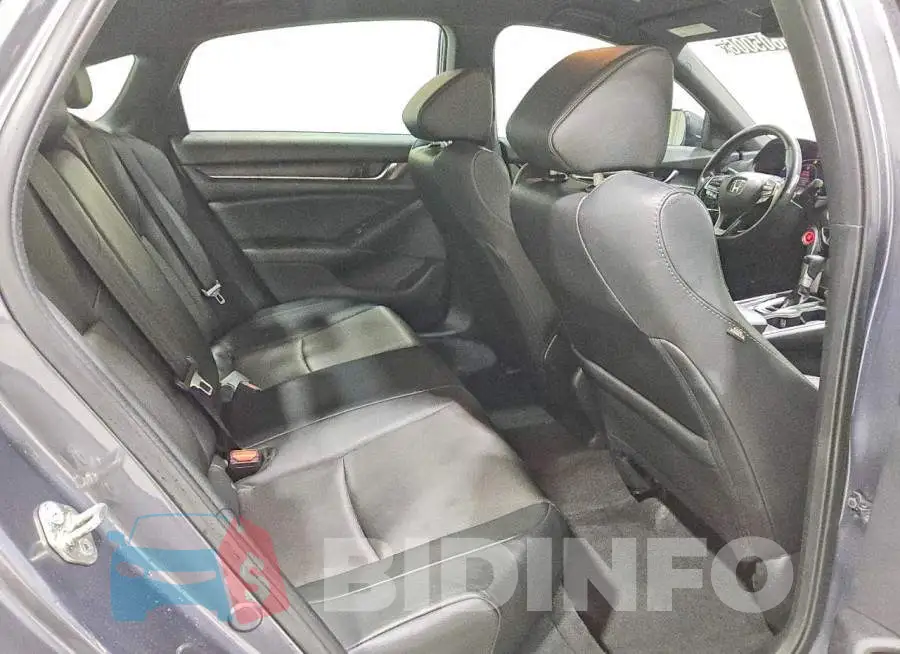 1HGCV1F32KA161065 Photo# 10