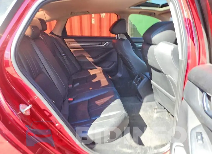1HGCV1F90KA806039 Photo# 10