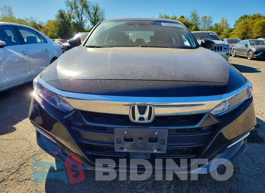 1HGCV3F54KA012797 Photo# 5