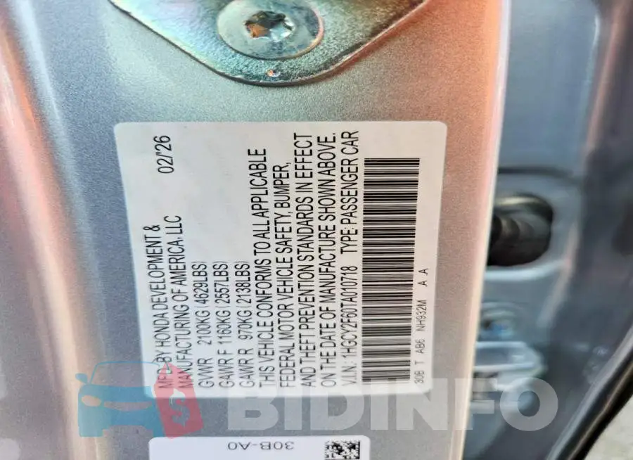 1HGCY2F60TA010718 Photo# 12