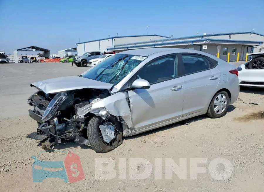 3KPC24A64LE112748 Photo# 1