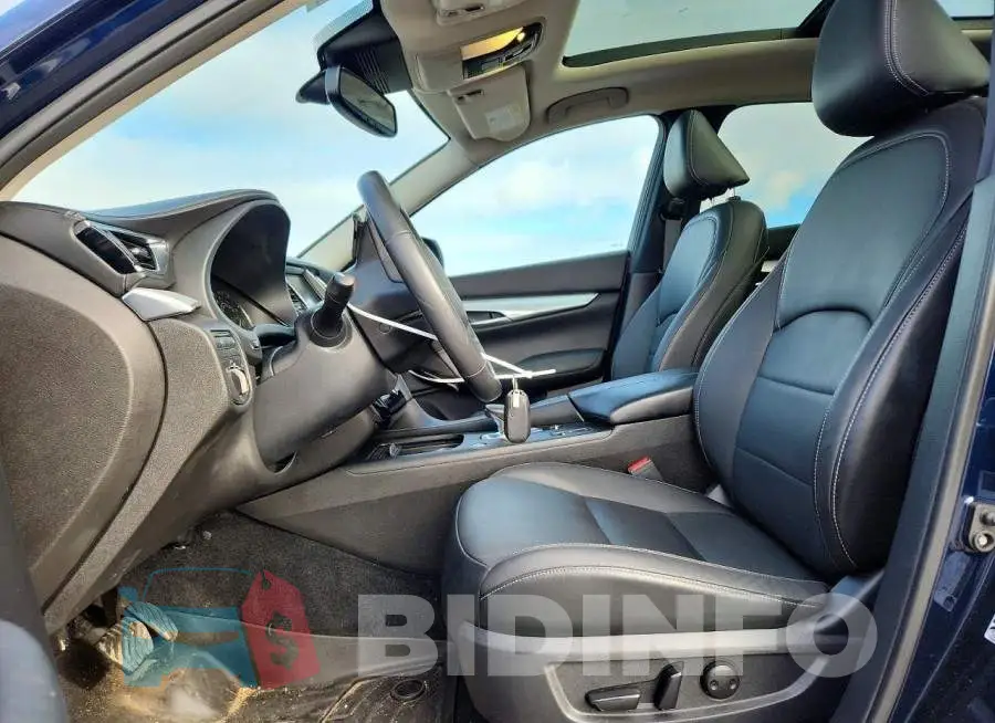 3PCAJ5M32LF105888 Photo# 7