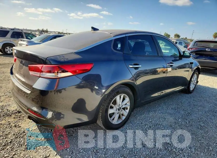 KNAGT4L35J5211389 Photo# 3