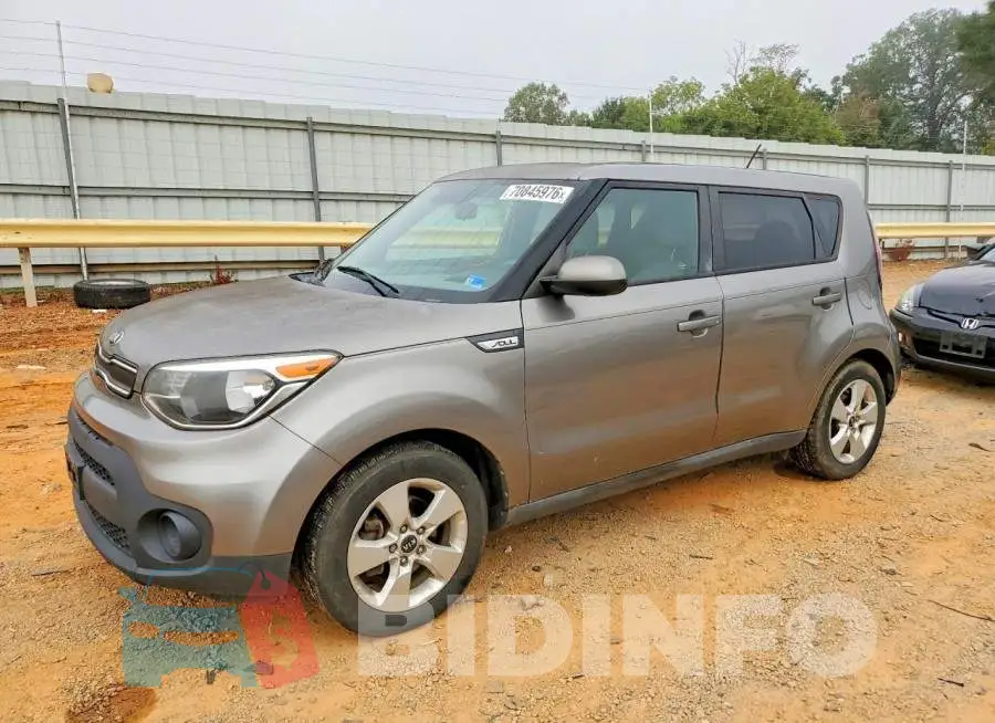 KNDJN2A2XH7421227 Photo# 1