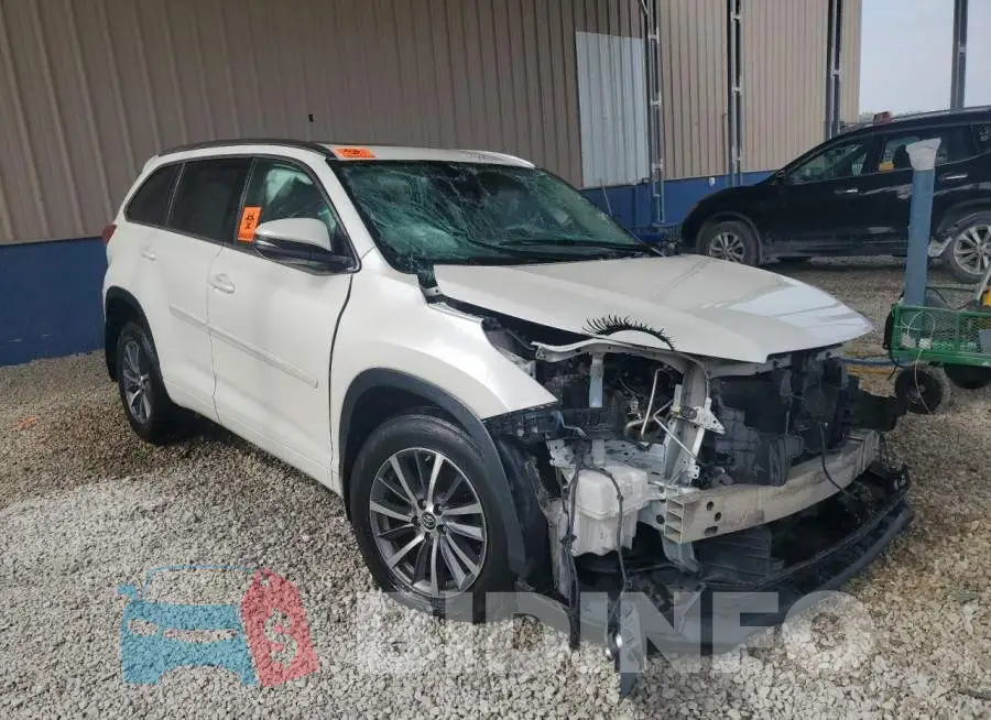 5TDJZRFHXHS430784 Photo# 4