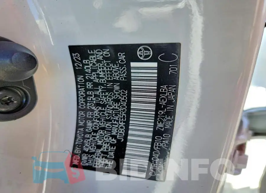JTDBCMFE5R3040502 Photo# 12