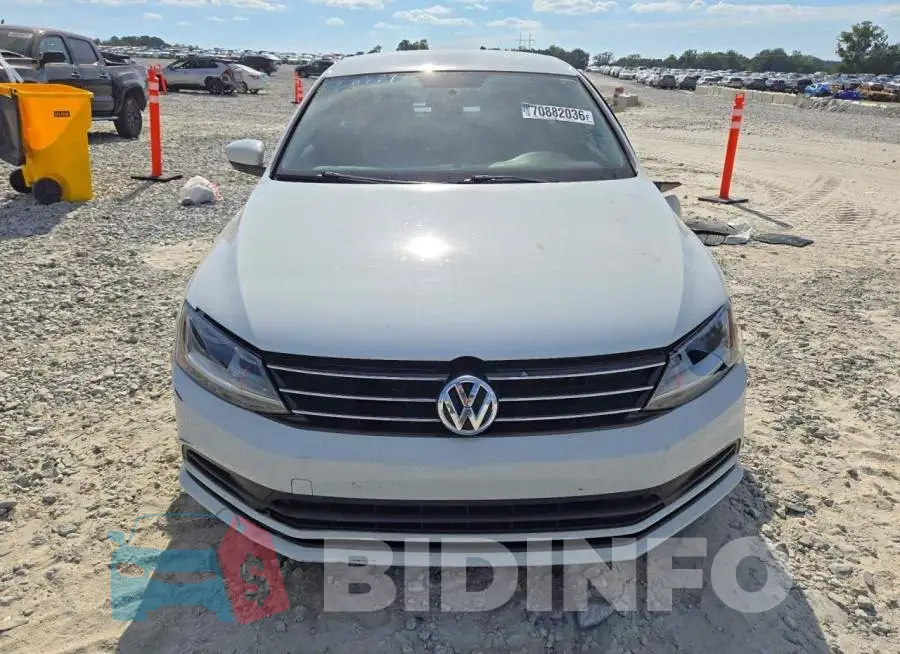 3VW2B7AJ2HM242281 Photo# 5