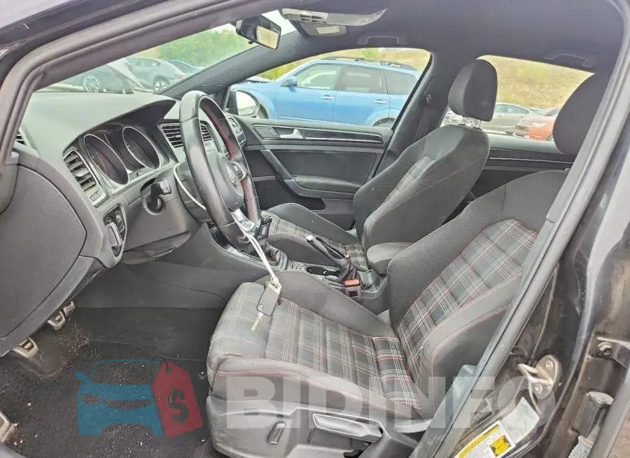 3VW5T7AU9HM067077 Photo# 7