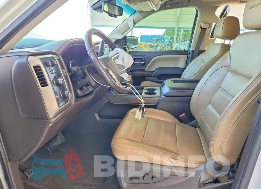 3GTU2PEJ9JG132838 Photo# 7
