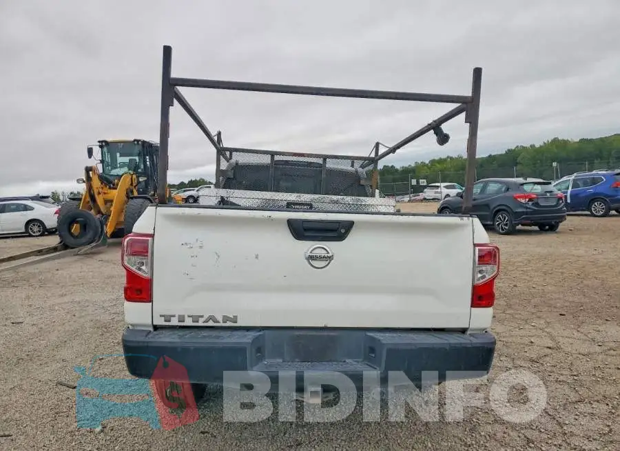 1N6AA1R77JN500777 Photo# 6