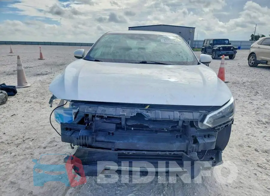 3N1AB8CV5RY346023 Photo# 5