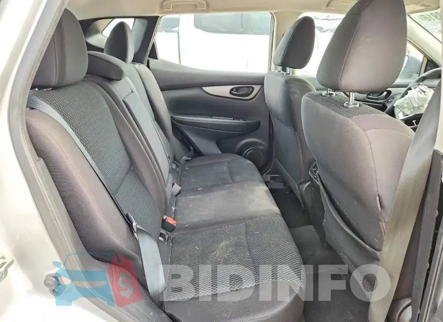 JN1BJ1CP2KW527352 Photo# 11
