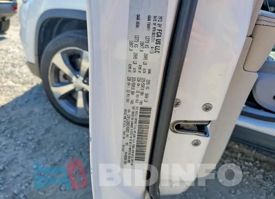 1C4PJLDB5KD452837 Photo# 13
