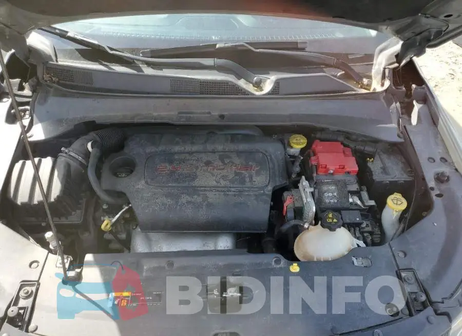 3C4NJDCB5LT127227 Photo# 12