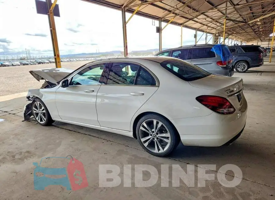 55SWF4JB7JU273292 Photo# 2