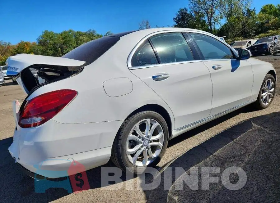 55SWF4KB8HU184257 Photo# 3