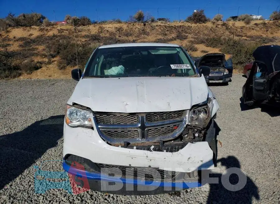2C7WDGBG8JR216707 Photo# 5