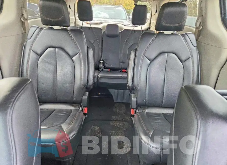 2C4RC1EG2HR784645 Photo# 10