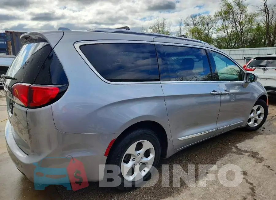 2C4RC1EG6HR822037 Photo# 3