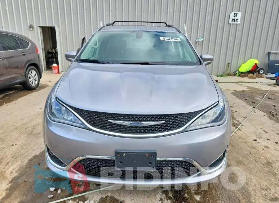 2C4RC1EG6HR822037 Photo# 5