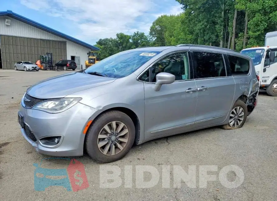 2C4RC1EG9LR173083 Photo# 1
