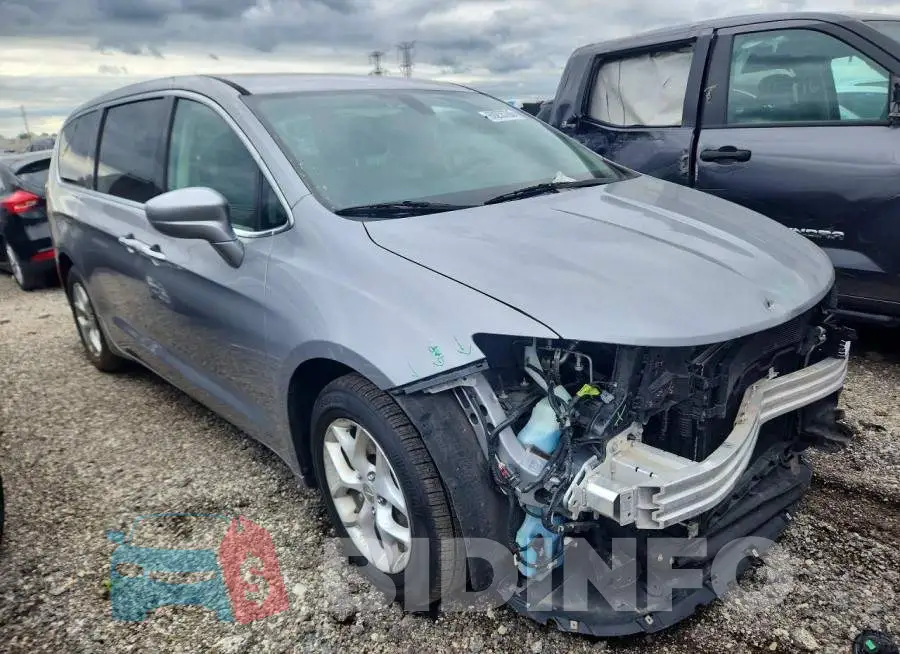 2C4RC1FG5JR125737 Photo# 4