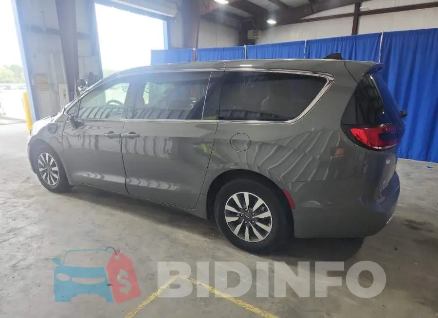 2C4RC1L70PR541157 Photo# 2