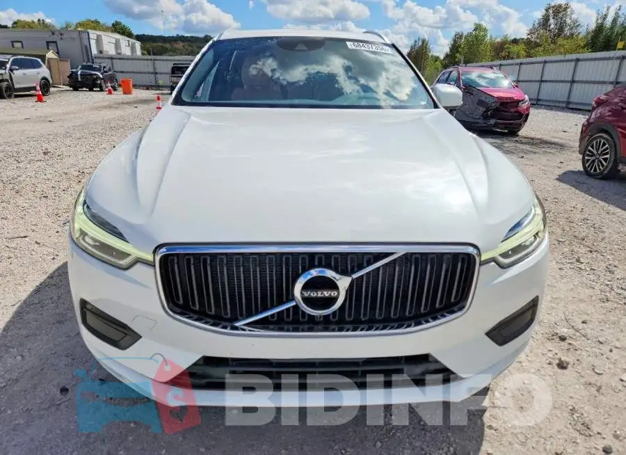 YV4102DK2L1553417 Photo# 5