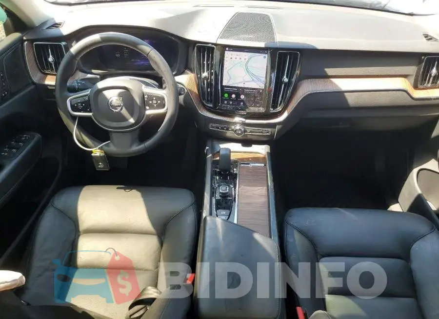 YV4L12DNXP1210733 Photo# 8