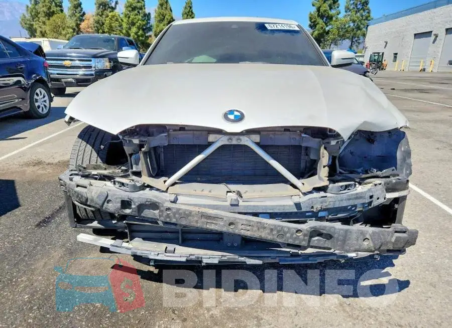 3MW5R1J04L8B20522 Photo# 5