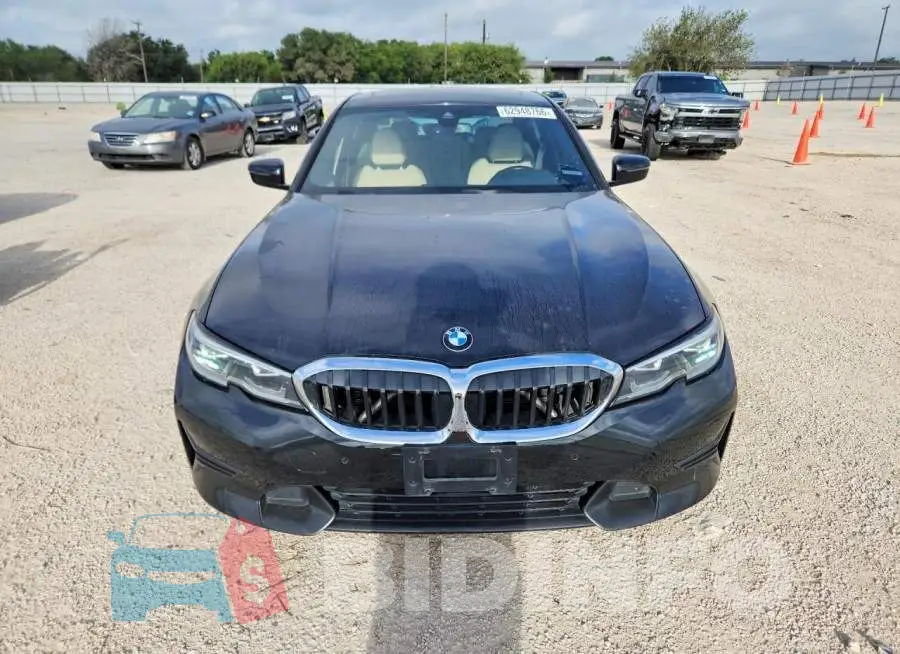 3MW5R1J09L8B18653 Photo# 5