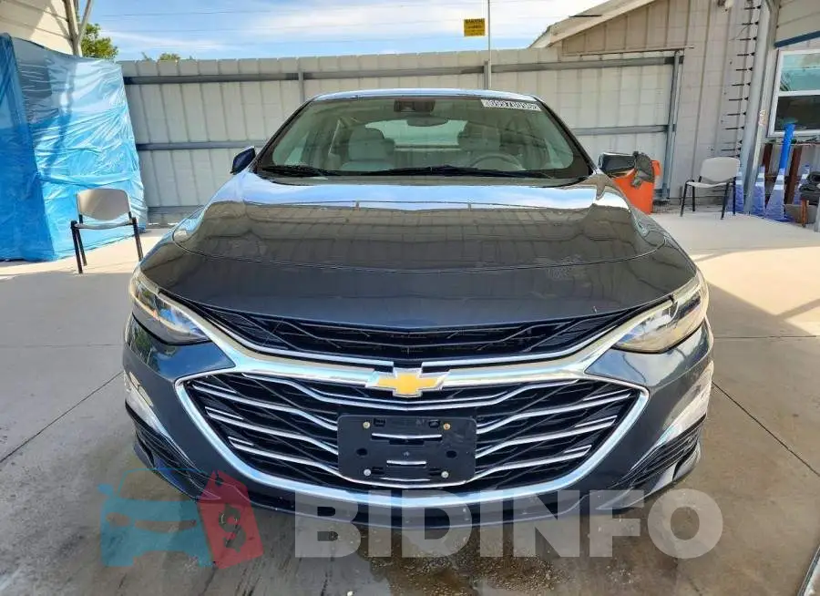 1G1ZC5ST4LF112667 Photo# 5