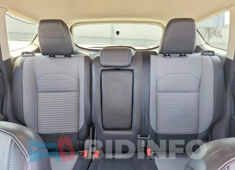 1FMCU0GD4KUB64031 Photo# 10