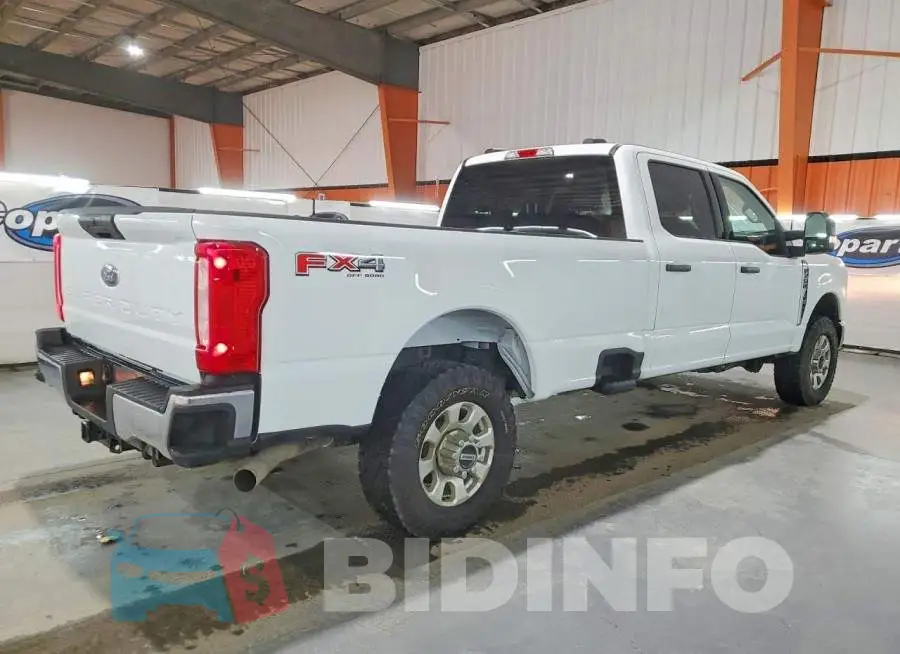 1FT8W3BN1PEC59587 Photo# 3