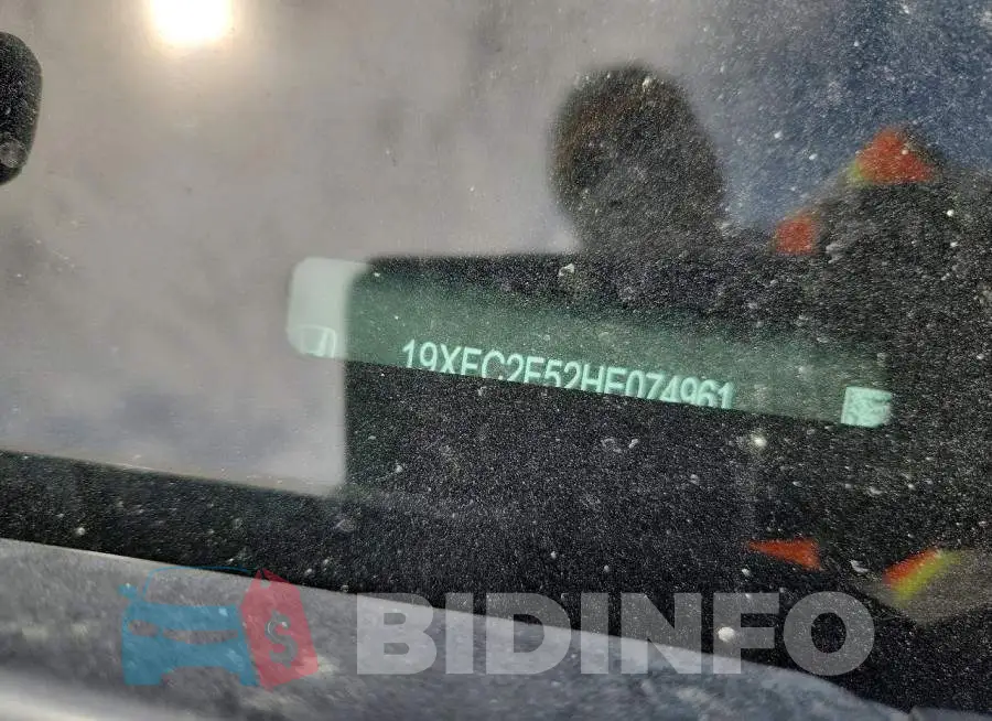 19XFC2F52HE074961 Photo# 12