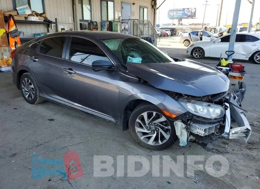 19XFC2F70HE018471 Photo# 4