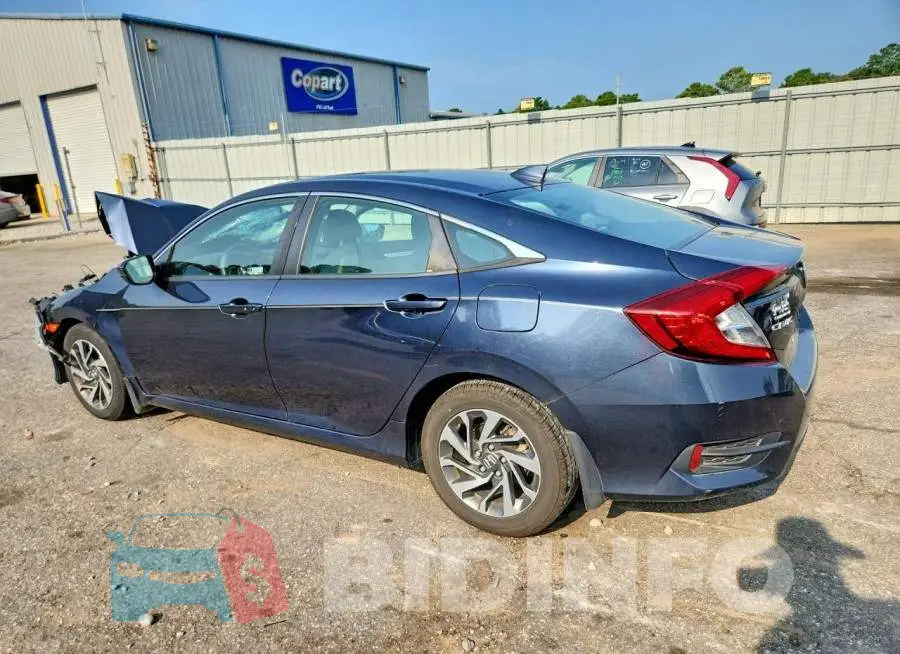 19XFC2F75JE001722 Photo# 2