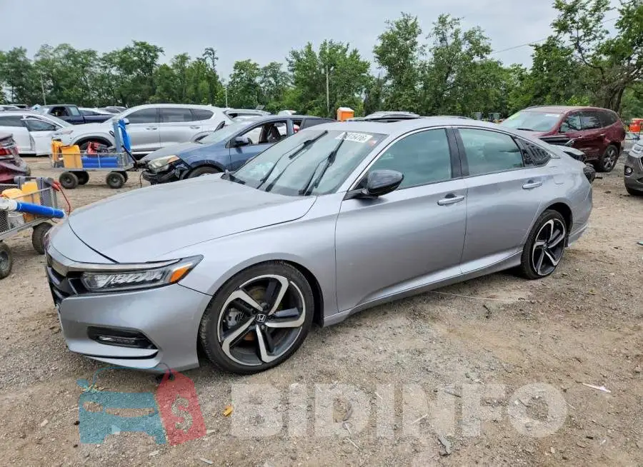 1HGCV2F35JA040888 Photo# 1