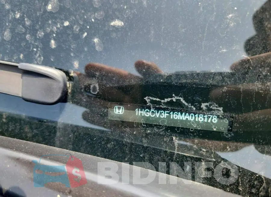 1HGCV3F16MA018178 Photo# 12