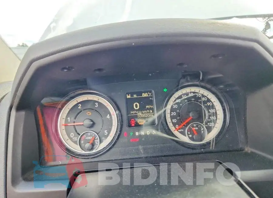 3C6UR5HL5JG180518 Photo# 9
