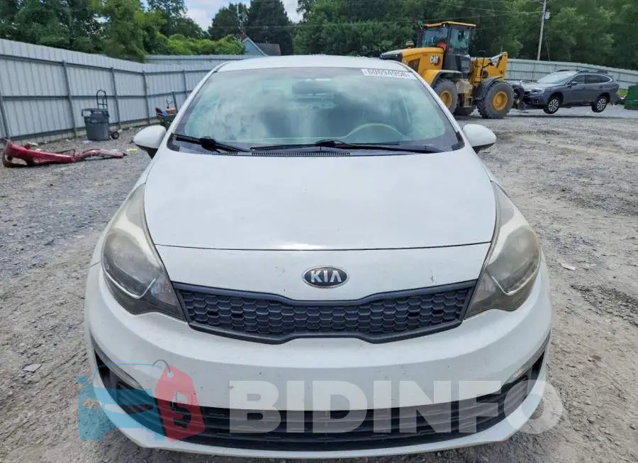 KNADM4A3XH6119136 Photo# 5