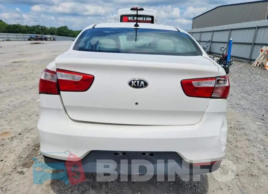 KNADM4A3XH6119136 Photo# 6