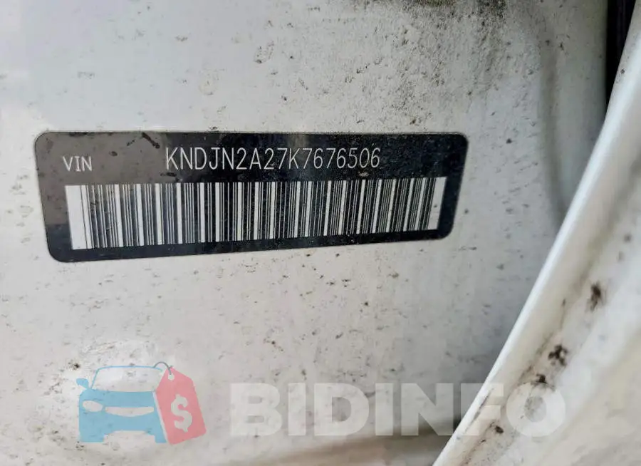 KNDJN2A27K7676506 Photo# 13