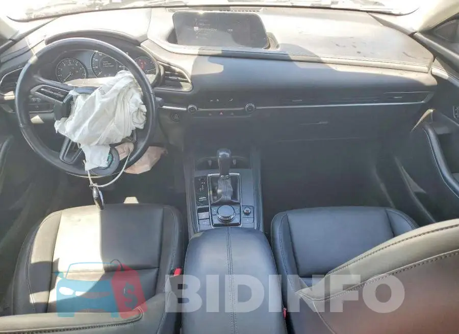 3MVDMBBL9MM230338 Photo# 8