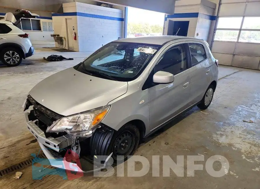 ML32AUHJ8RH026535 Photo# 1
